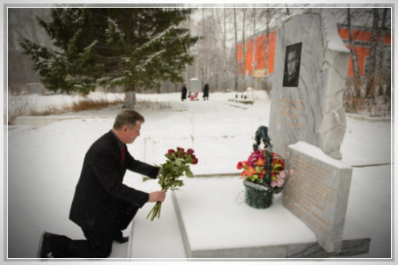 Gary Powers u ruského památníku
